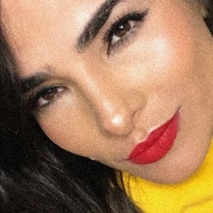 Meet your Posher, Maribel